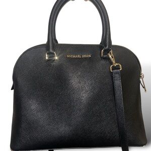 black MICHAEL KORS purse💌